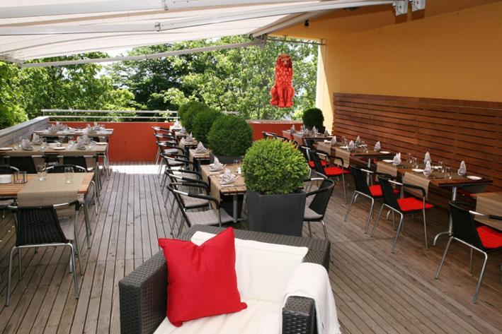 Gasthof Zum Roten Lowen Hotel Rohrdorf ภายนอก รูปภาพ