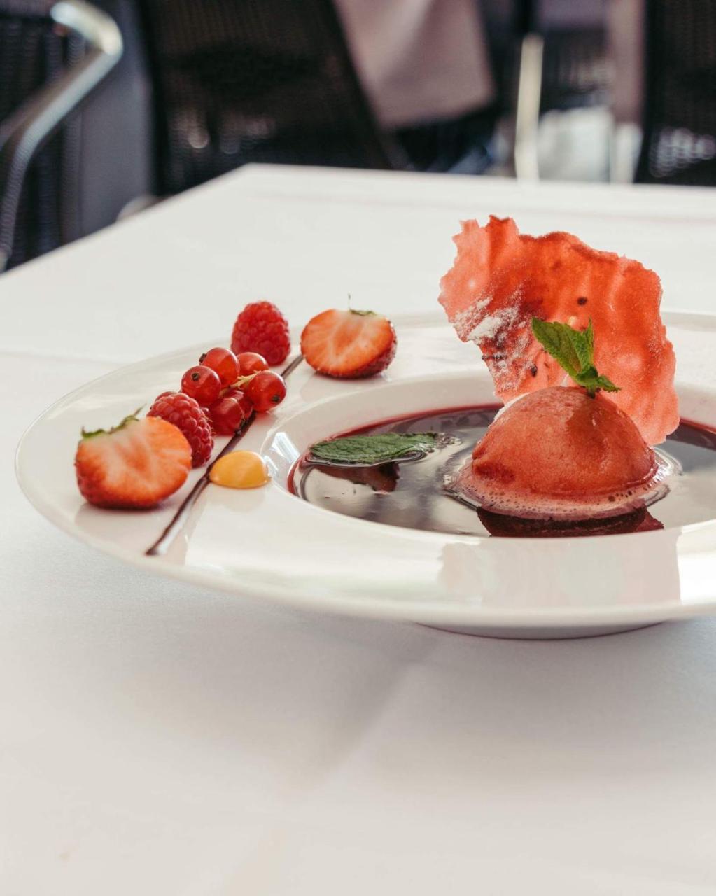Gasthof Zum Roten Lowen Hotel Rohrdorf ภายนอก รูปภาพ