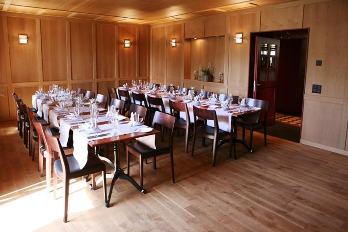 Gasthof Zum Roten Lowen Hotel Rohrdorf ภายนอก รูปภาพ