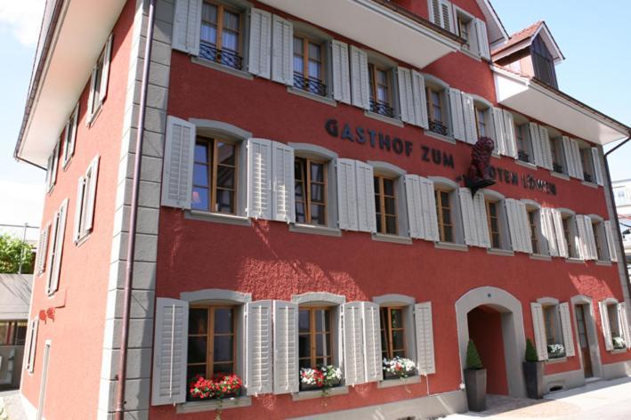 Gasthof Zum Roten Lowen Hotel Rohrdorf ภายนอก รูปภาพ