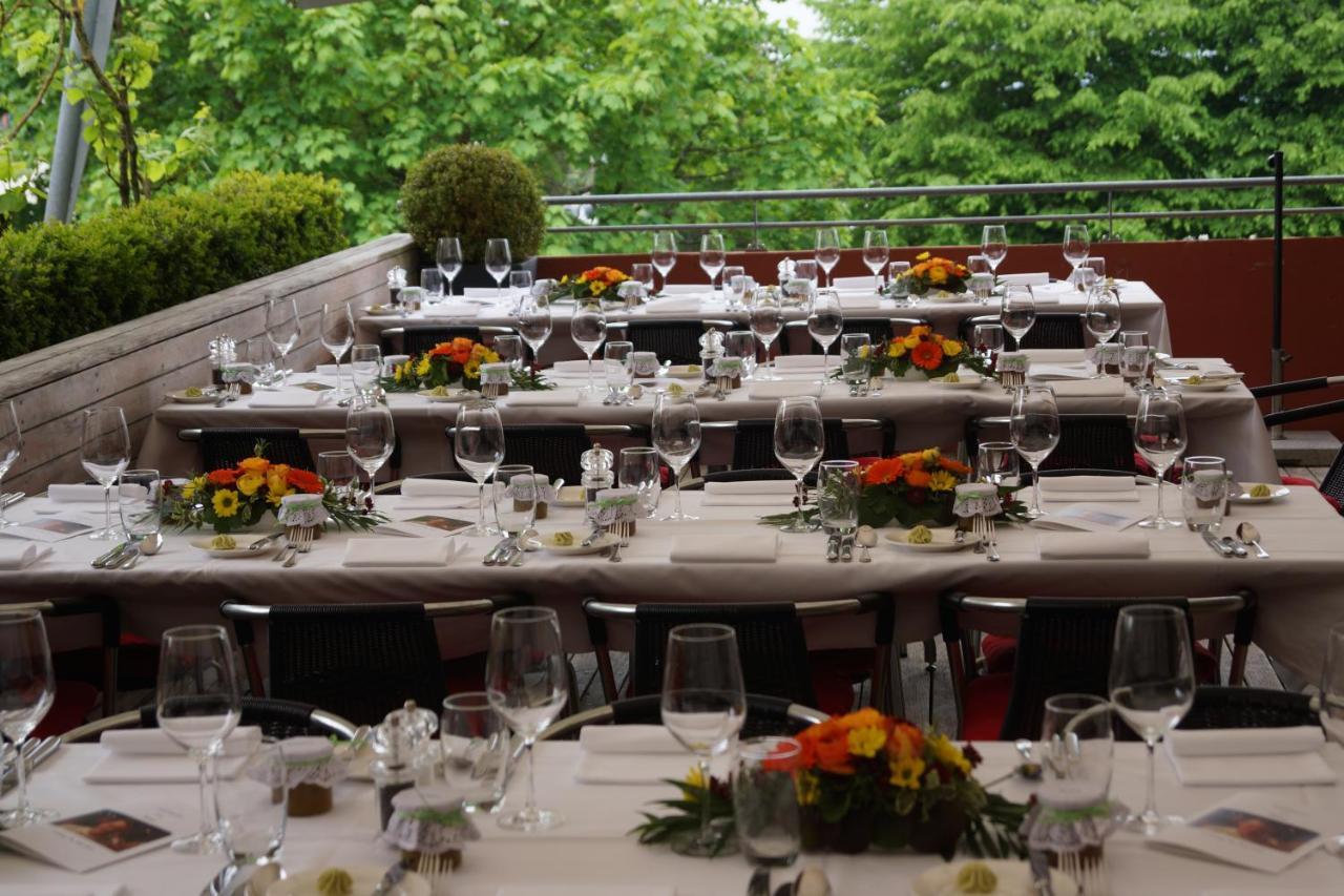 Gasthof Zum Roten Lowen Hotel Rohrdorf ภายนอก รูปภาพ